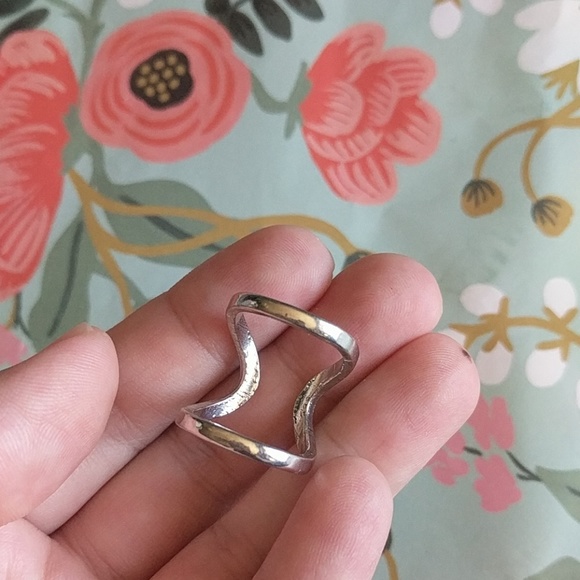 Silver nwot double layer ring - Picture 3 of 5